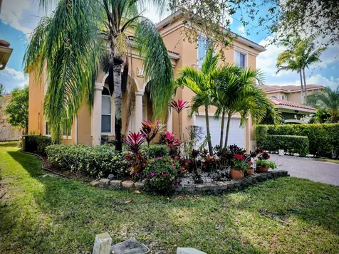 236 Gazetta Way West Palm Beach FL 33413