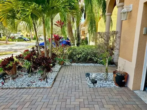 236 Gazetta Way West Palm Beach FL 33413