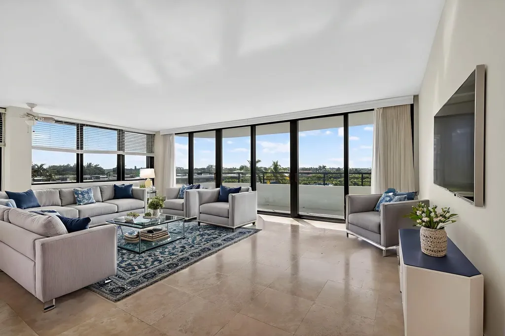 3589 S Ocean Boulevard South Palm Beach FL 33480