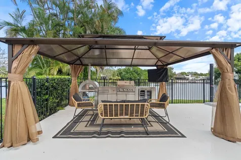 12725 Kingsway Road Wellington FL 33414