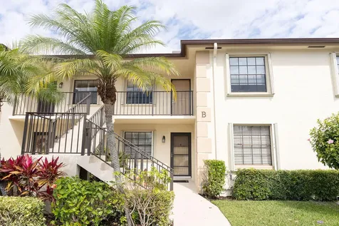 602 Pine Crest Circle Jupiter FL 33458