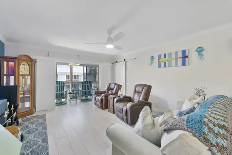 6517 Bay Club Drive Fort Lauderdale FL 33308