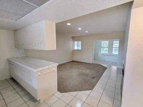 142 N Naranja Avenue Port Saint Lucie FL 34983