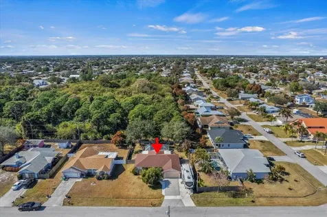 1960 SE Bowie Street Port Saint Lucie FL 34952