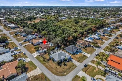 1960 SE Bowie Street Port Saint Lucie FL 34952