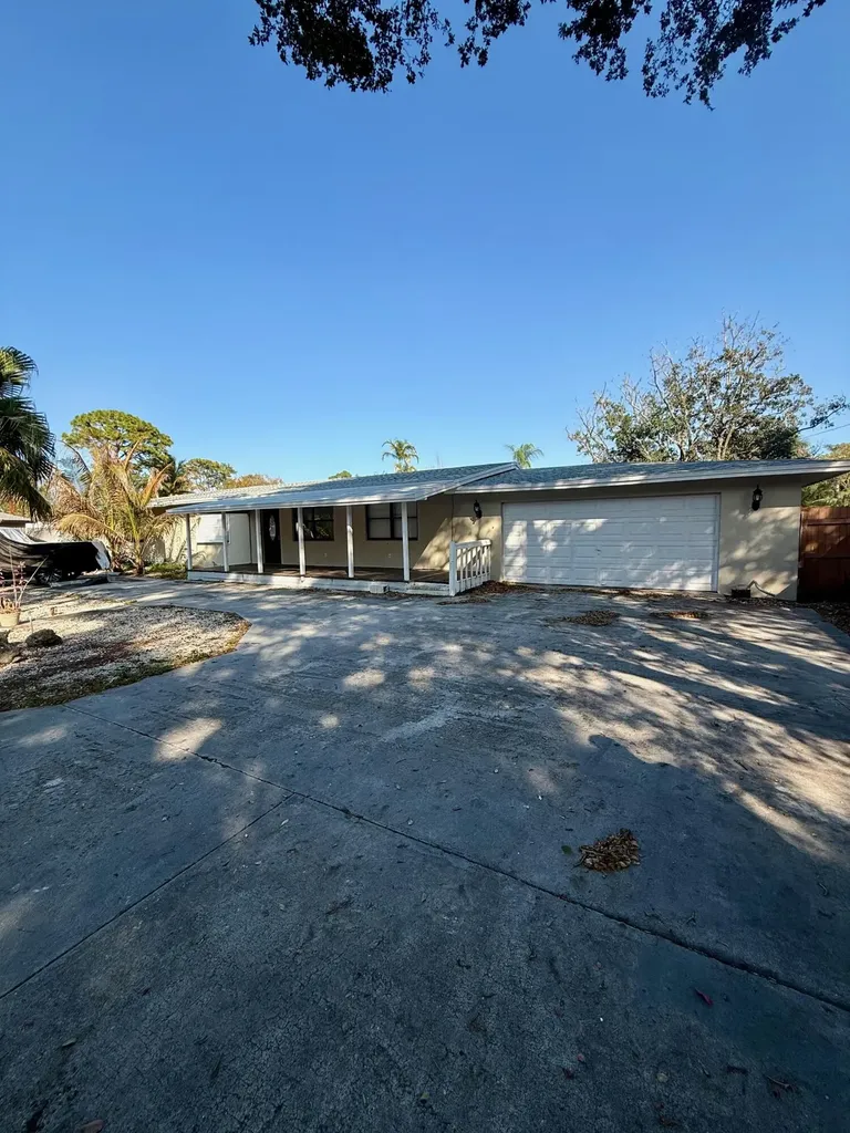 5163 Club Road West Palm Beach FL 33415