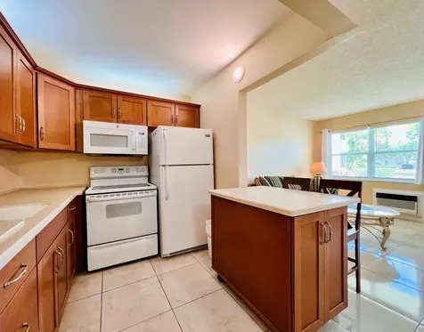 312 Northampton P West Palm Beach FL 33417