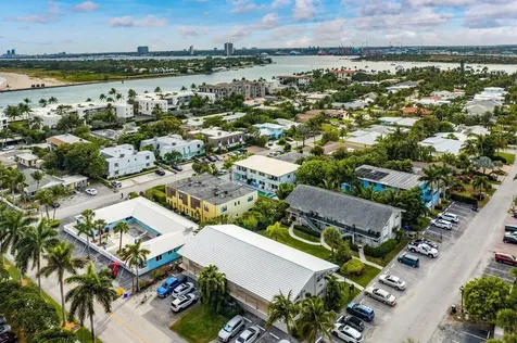 100 Bravado Lane Palm Beach Shores FL 33404
