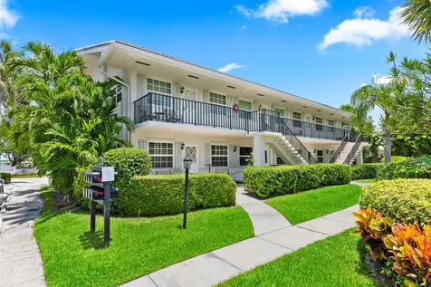 100 Bravado Lane Palm Beach Shores FL 33404