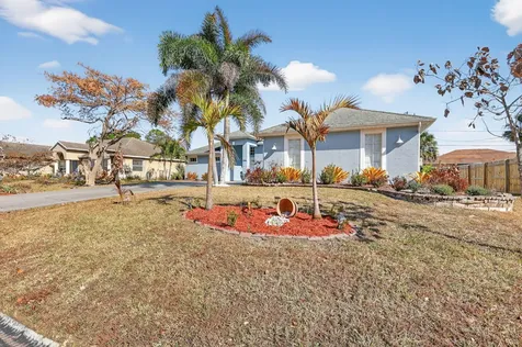 1465 Sw Flounder Lane Port Saint Lucie FL 34953