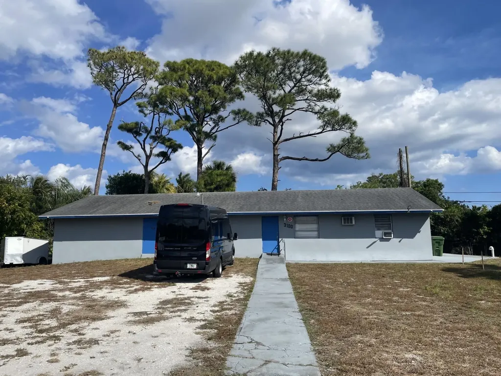3100 Ford Road Palm Springs FL 33461