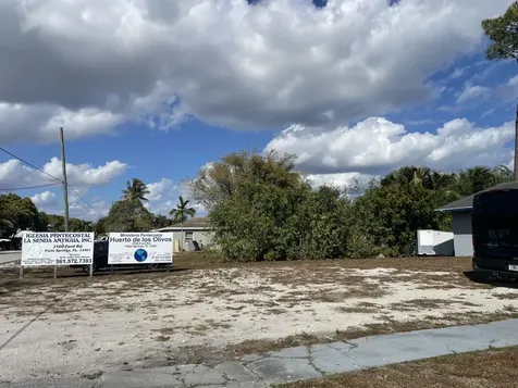 3100 Ford Road Palm Springs FL 33461