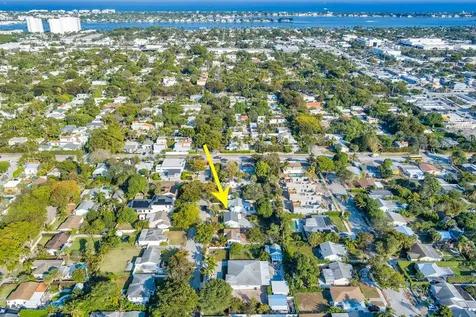 922 Upland Road West Palm Beach FL 33401