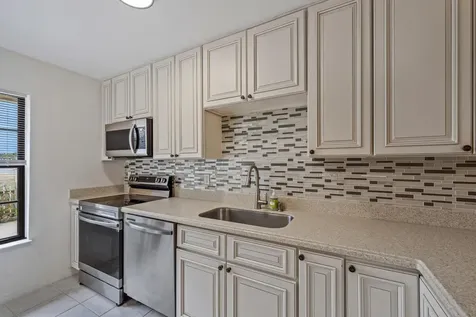 1532 SE Gurley Court Port Saint Lucie FL 34952