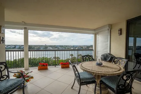 19670 Beach Road Jupiter FL 33469