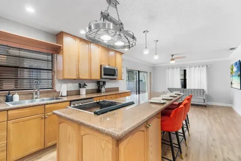 3301 Nw 97th Terrace Sunrise FL 33351