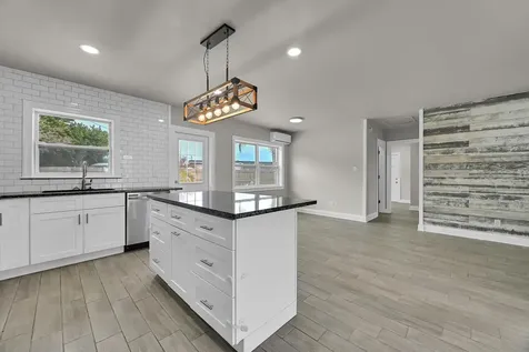 105 Se Castana Court Port Saint Lucie FL 34983