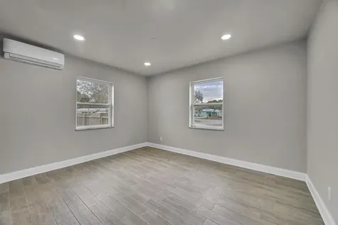 105 Se Castana Court Port Saint Lucie FL 34983