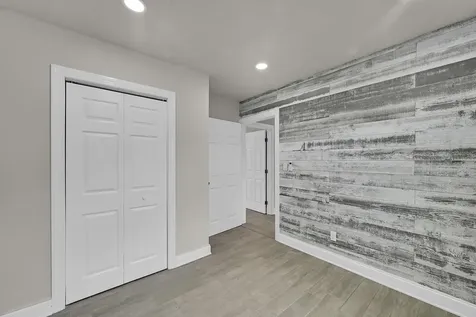 105 Se Castana Court Port Saint Lucie FL 34983