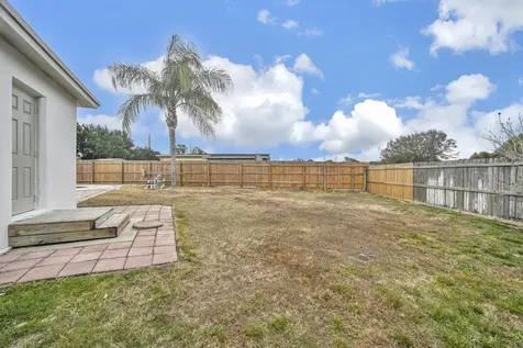 105 Se Castana Court Port Saint Lucie FL 34983