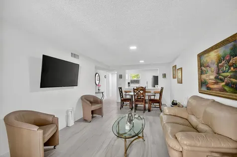 2615 Ne 3rd Court Boynton Beach FL 33435