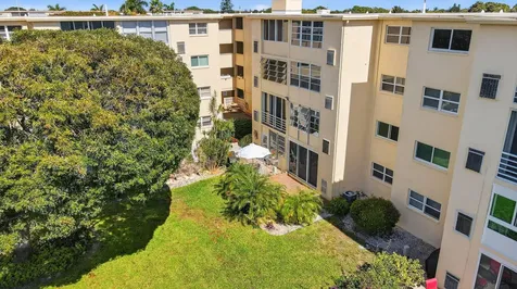 2615 Ne 3rd Court Boynton Beach FL 33435