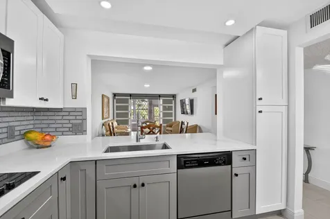 2615 Ne 3rd Court Boynton Beach FL 33435