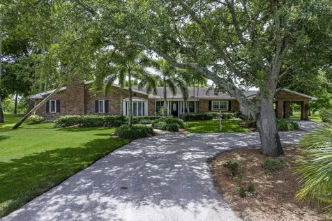 13348 Us Highway 441 Canal Point FL 33438