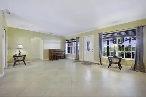 13348 Us Highway 441 Canal Point FL 33438