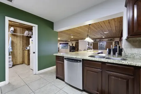 13348 Us Highway 441 Canal Point FL 33438
