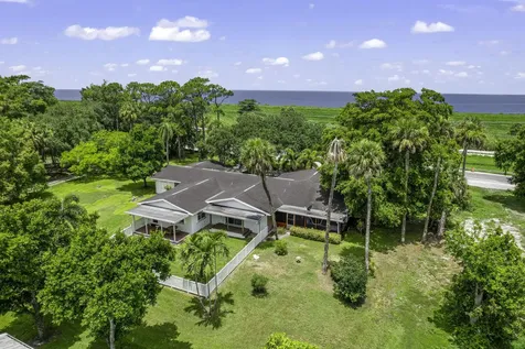 13348 Us Highway 441 Canal Point FL 33438