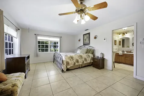 13348 Us Highway 441 Canal Point FL 33438