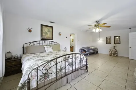 13348 Us Highway 441 Canal Point FL 33438