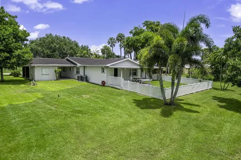 13348 Us Highway 441 Canal Point FL 33438