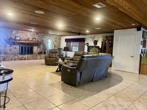 13348 Us Highway 441 Canal Point FL 33438