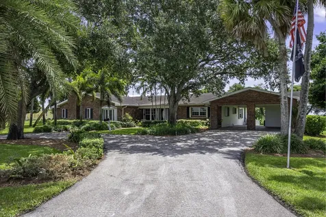 13348 Us Highway 441 Canal Point FL 33438