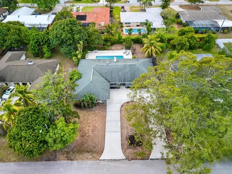 115 Ne Caprona Avenue Port Saint Lucie FL 34983