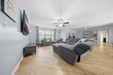 115 Ne Caprona Avenue Port Saint Lucie FL 34983