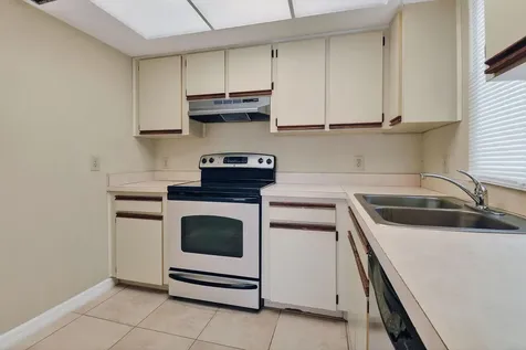 1620 SE Green Acres Circle Port Saint Lucie FL 34952