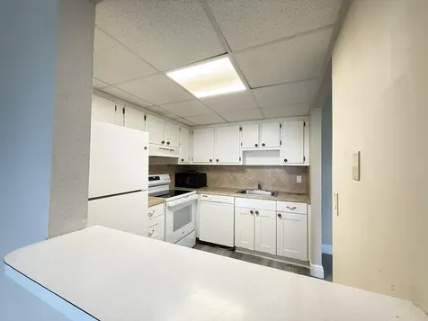 323 Tuscany F Delray Beach FL 33446