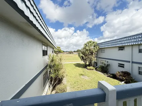 323 Tuscany F Delray Beach FL 33446