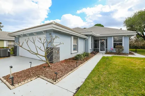 156 Nw Bentley Circle Port Saint Lucie FL 34986