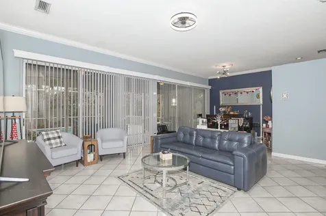 156 Nw Bentley Circle Port Saint Lucie FL 34986