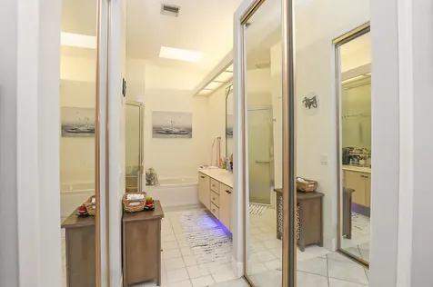 156 Nw Bentley Circle Port Saint Lucie FL 34986