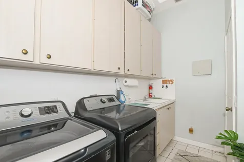156 Nw Bentley Circle Port Saint Lucie FL 34986