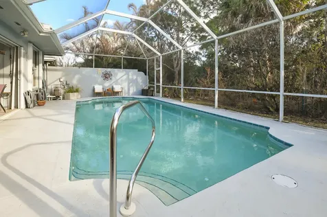 156 Nw Bentley Circle Port Saint Lucie FL 34986