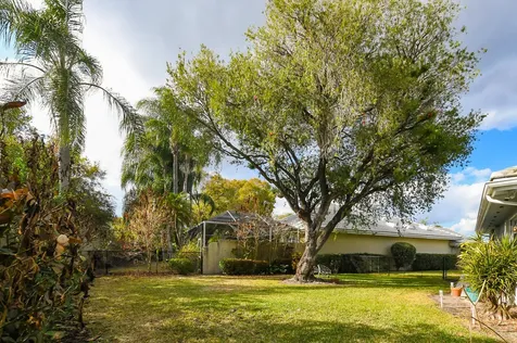 156 Nw Bentley Circle Port Saint Lucie FL 34986