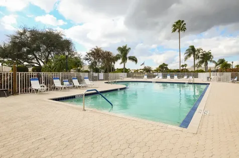 156 Nw Bentley Circle Port Saint Lucie FL 34986
