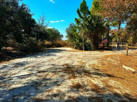 19996 NW 284th Street Okeechobee FL 34972
