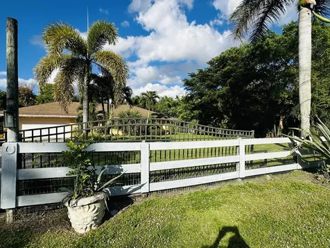 8251 Bowie Way Lake Worth FL 33467